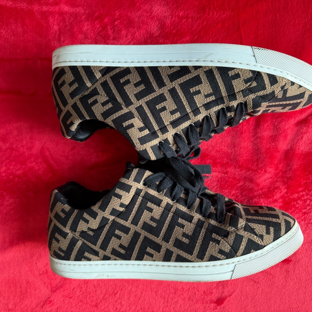 FENDI MEN SNEAKERS